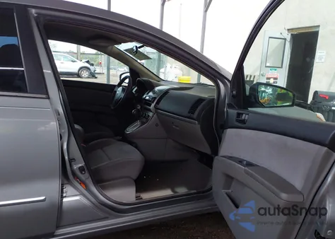 2008 Nissan Sentra 2.0 from USA, damaged, VIN 3N1AB61E68L667636